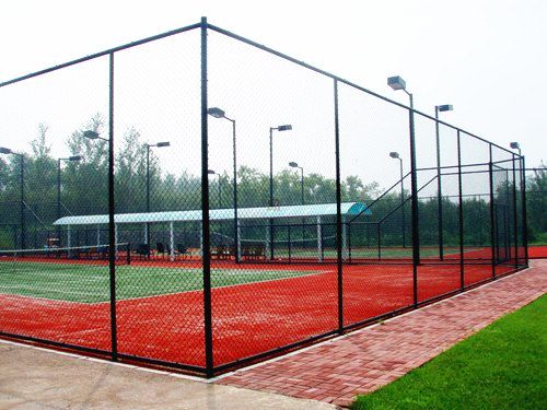 员工宿舍网球场安装使用的体育场护栏网
